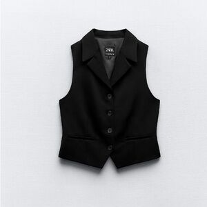 Black cropped vest